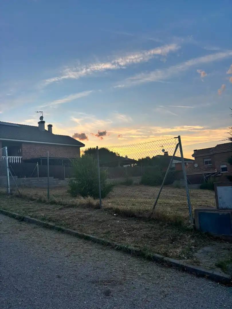 Wohnbaugrundstück zum Verkauf in Calle Rio Alberche, imagen 3