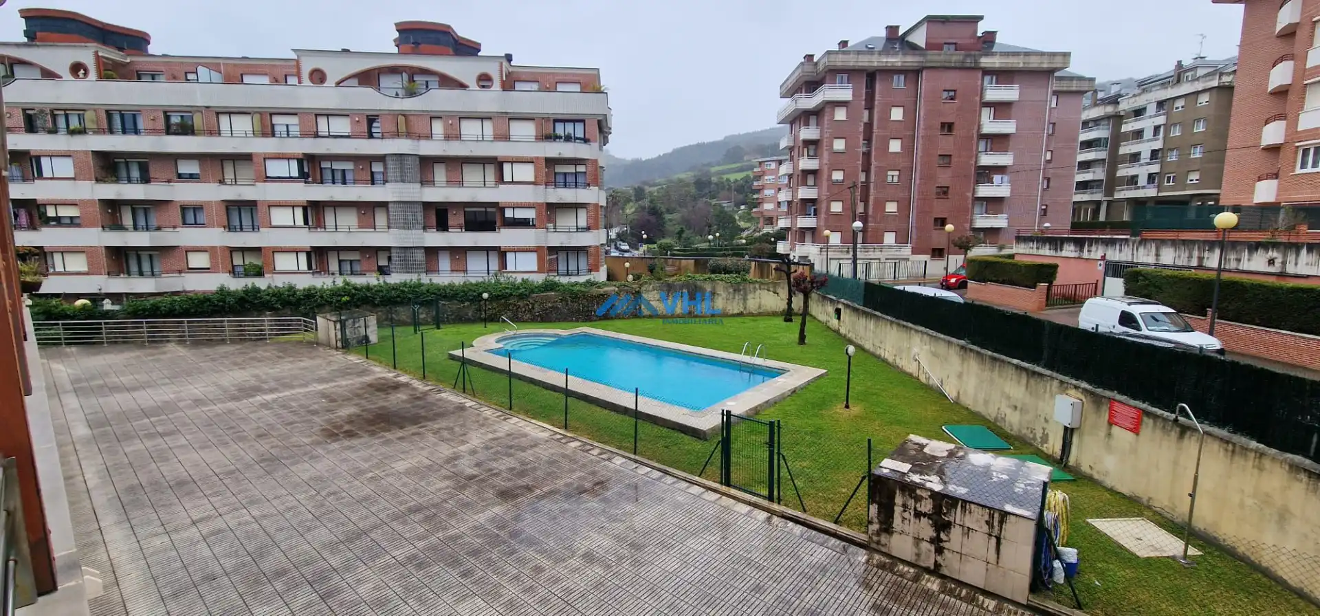 Piscina de Pis de lloguer en Castro-Urdiales amb Calefacció, Terrassa i Moblat