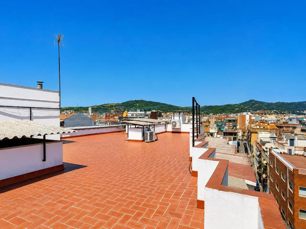 Terraza de Piso en venta en Sant Boi de Llobregat con Calefacción