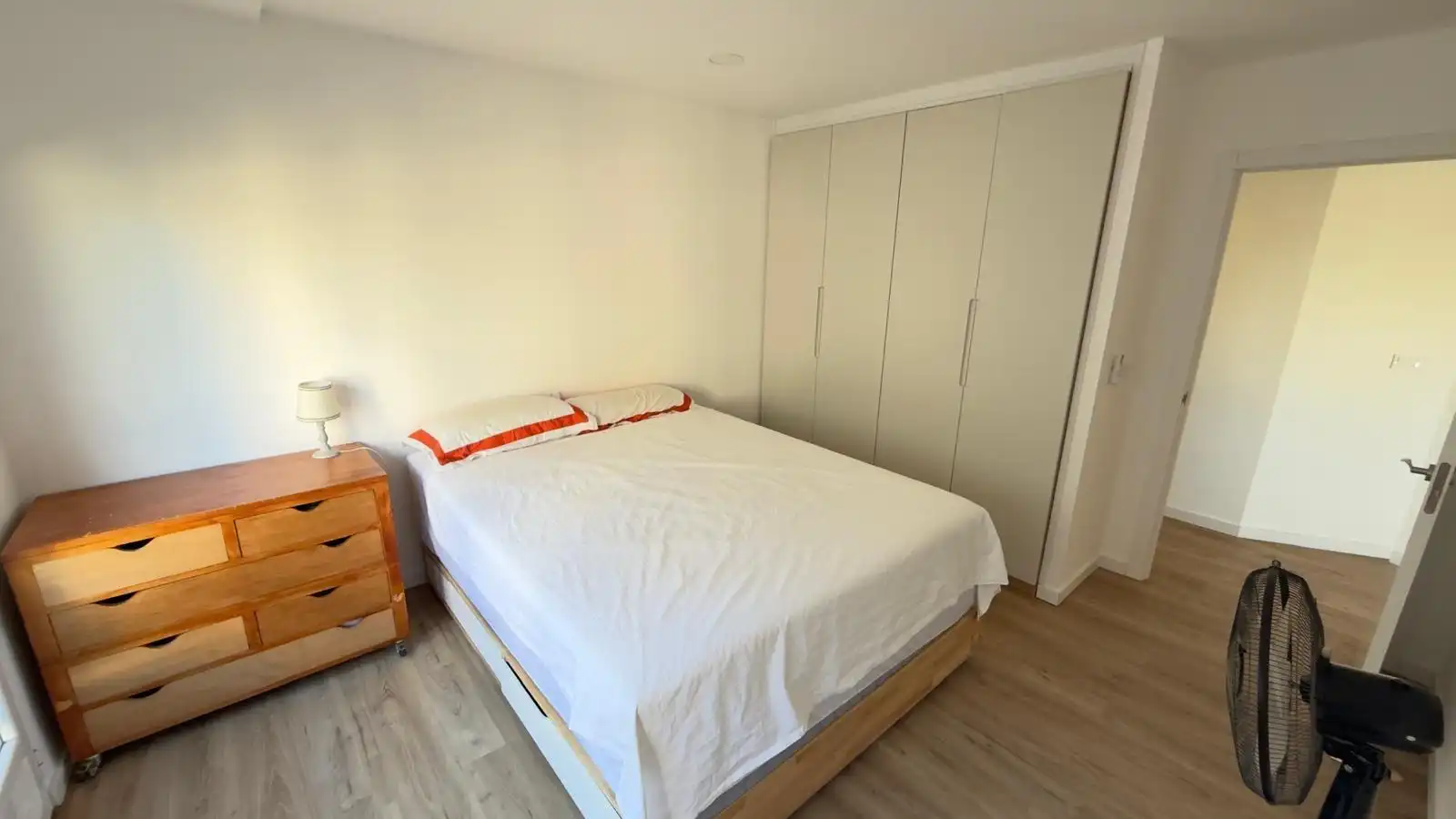 Dormitori de Apartament de lloguer en Pla - Carolinas