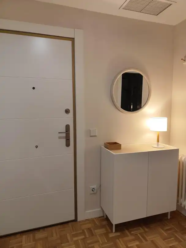 Flat for rent in Madrid  with Air Conditioner and Terrace