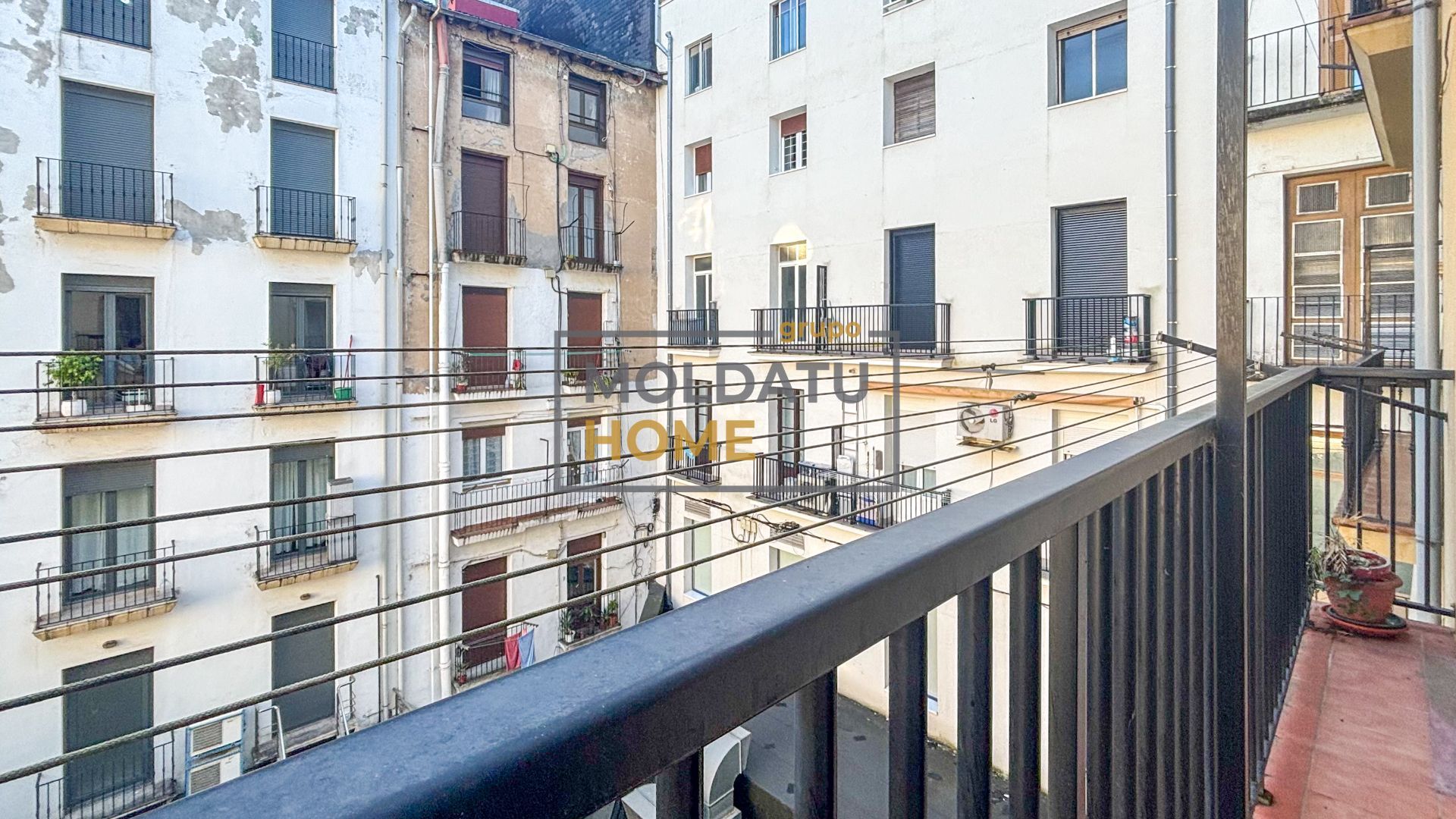 Exterior view of Flat for sale in Donostia - San Sebastián 