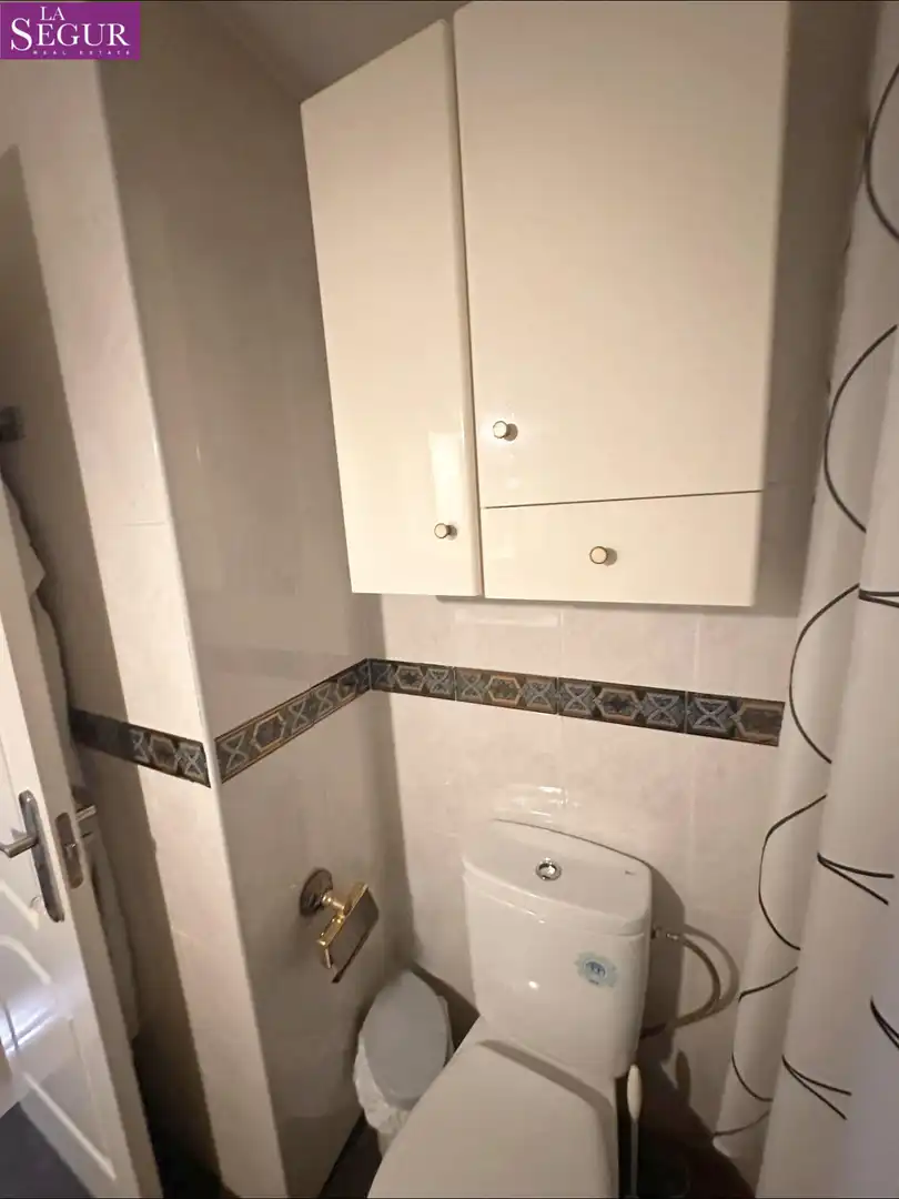 Baño de Piso en venta en Cádiz con Calefacción