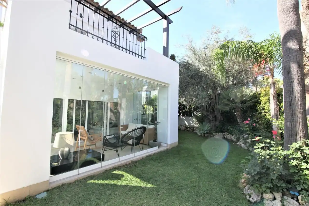 Jardí de Casa o xalet de lloguer en Marbella amb Aire condicionat, Calefacció i Jardí privat