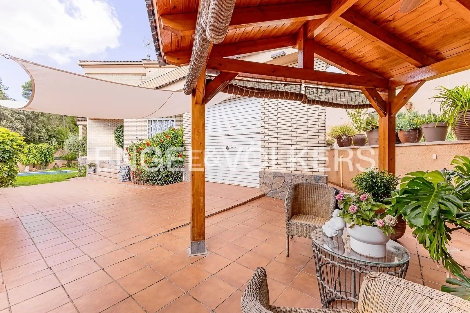 Terrace of Houses for sale in Sant Vicenç Dels Horts  with Heating, Storage room and Swimming Pool
