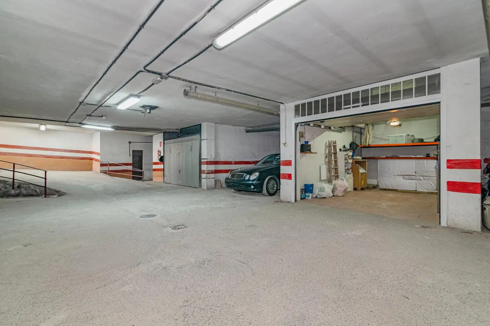 Parking de Piso en venta en La Zubia con Aire acondicionado, Calefacción y Trastero