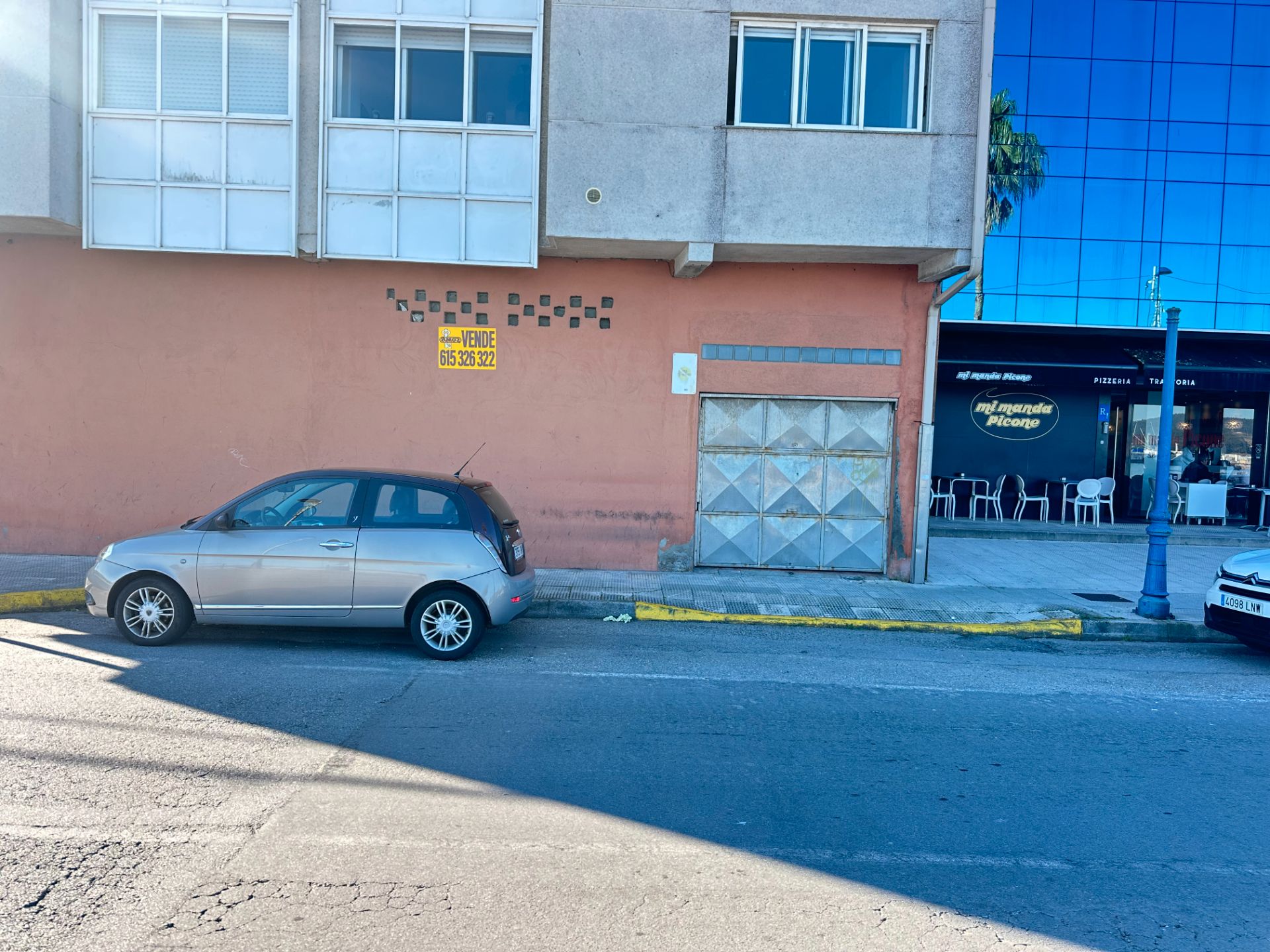 Aparcament de Local en venda en A Pobra do Caramiñal