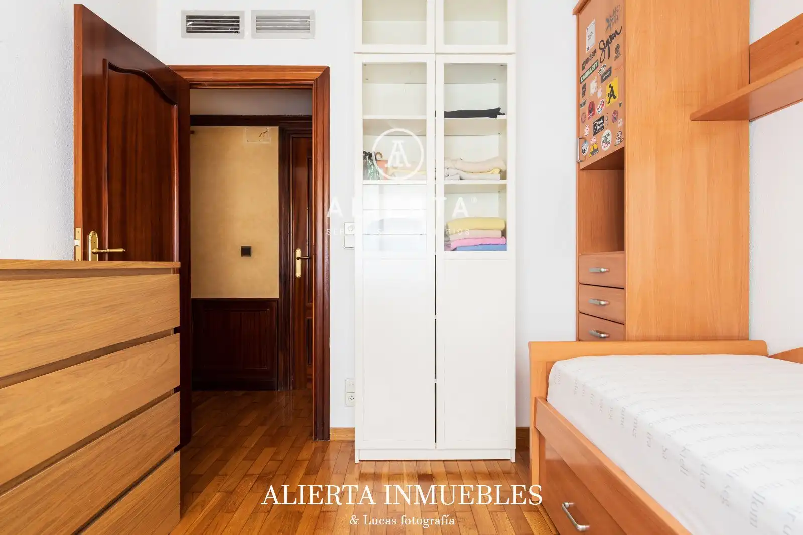 Habitación de Piso en venta en Zaragoza con Aire acondicionado, Calefacción y Terraza