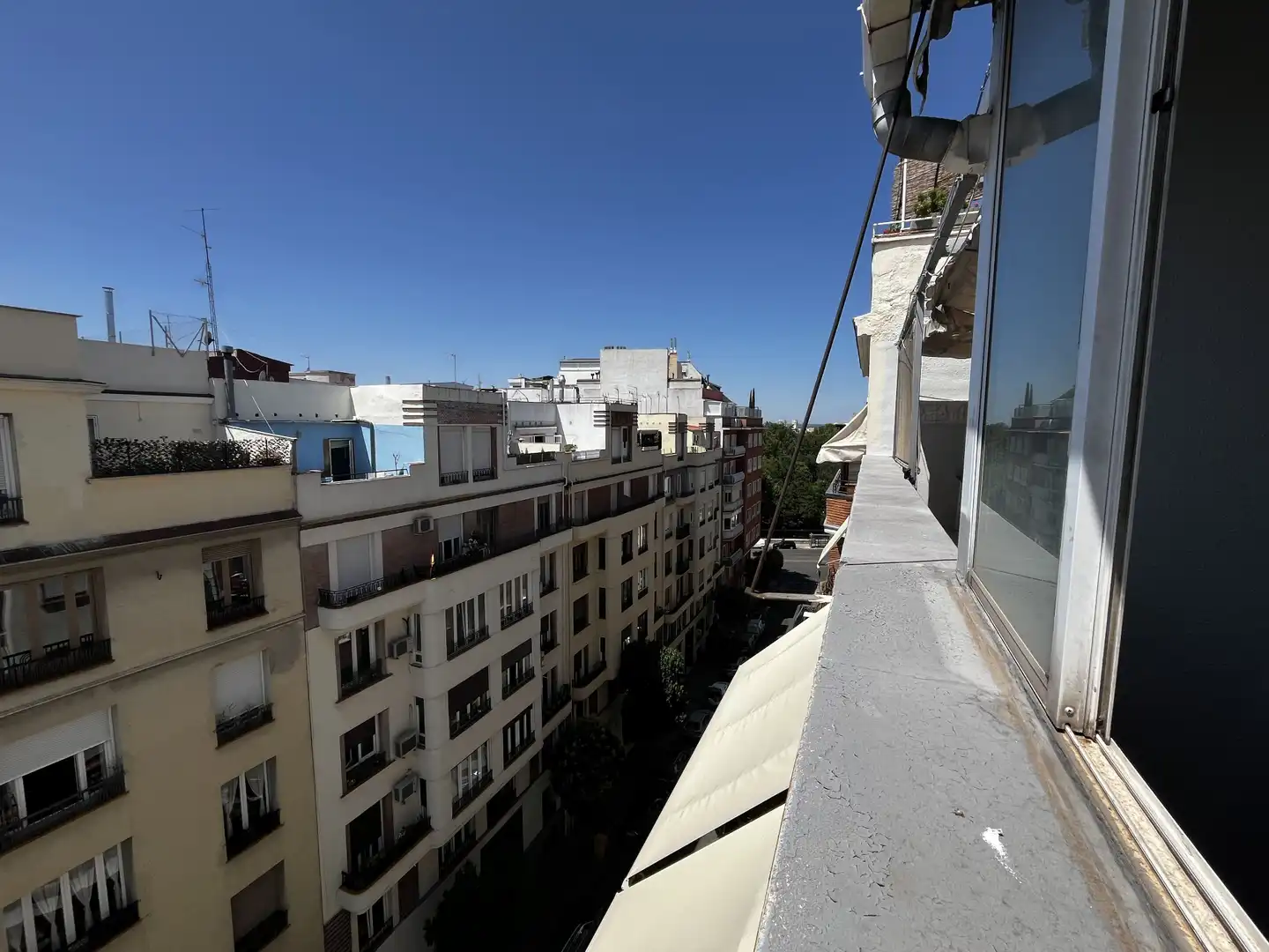 Piso con ascensor en alquiler en Calle de Menorca, imagen 8