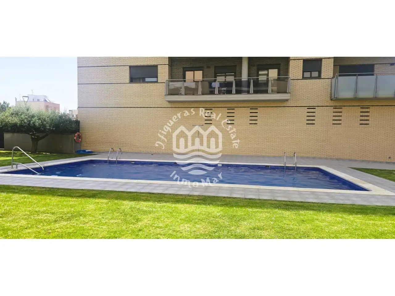 Swimming pool of Flat for sale in Vila-seca  with Air Conditioner, Heating and Parquet flooring