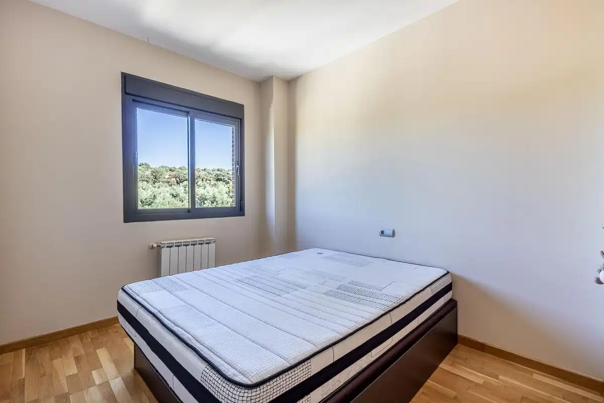 Habitación de Casa o chalet en venta en Albolote con Aire acondicionado, Calefacción y Jardín privado