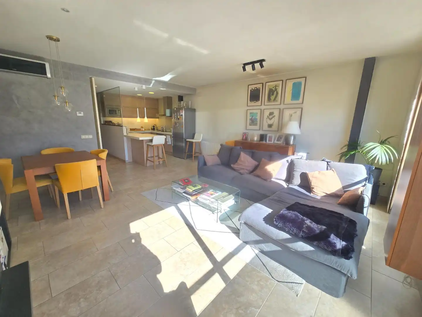 Living room of Duplexes for rent in El Masnou  with Air Conditioner, Heating and Private garden