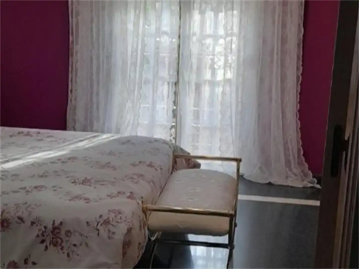 Dormitori de Casa adosada en venda en Dos Hermanas amb Aire condicionat i Balcó