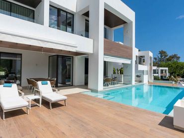 Casa amb balcó en venda a Marbella Centro