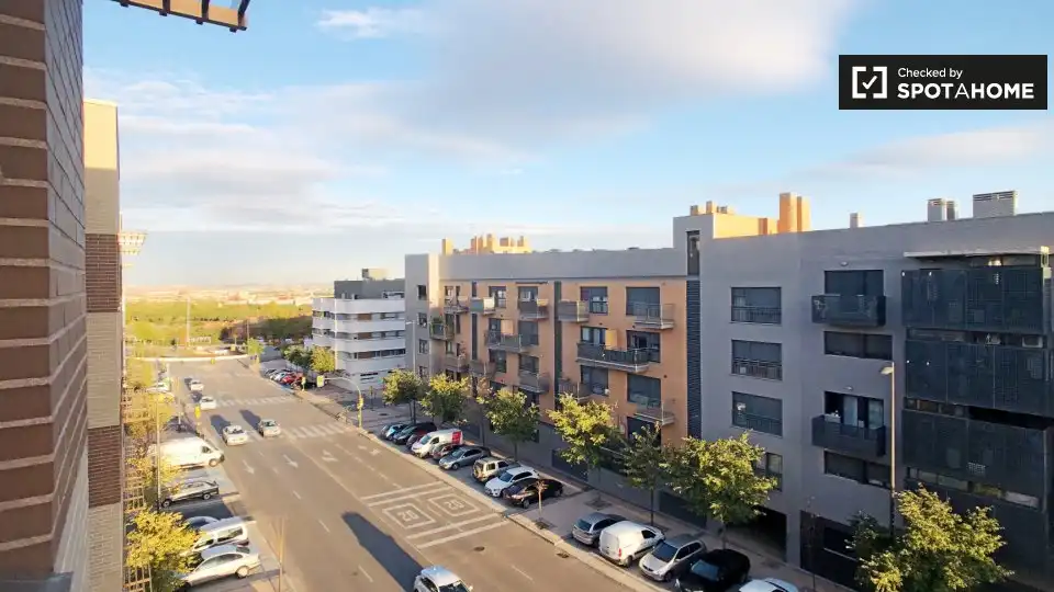 Exterior view of Flat for share in Getafe  with Air Conditioner, Heating and Furnished