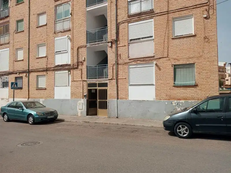 Piso en venta en Artemio Precioso, Hellín