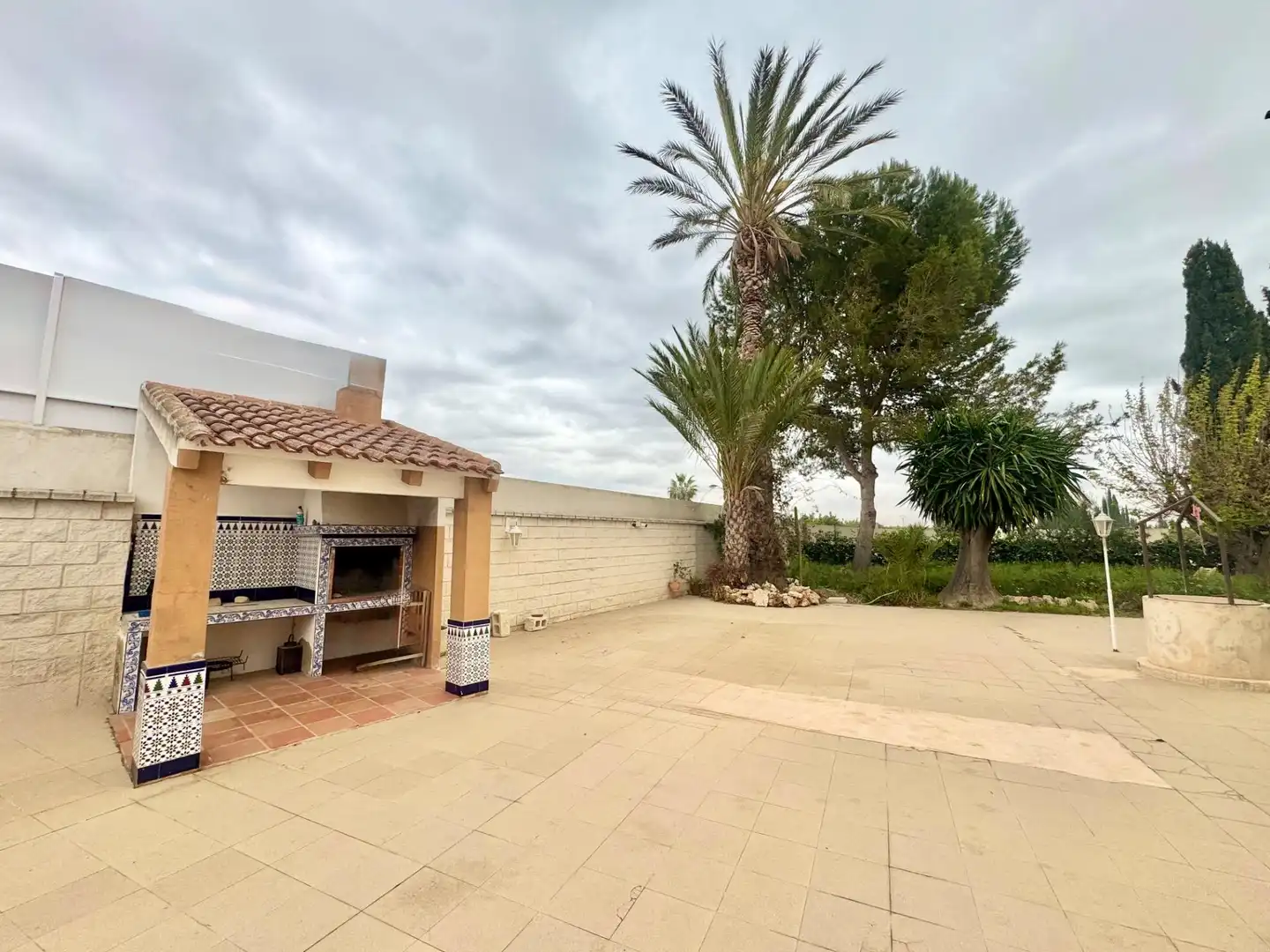 Jardí de Casa o xalet en venda en Orihuela amb Aire condicionat, Calefacció i Jardí privat