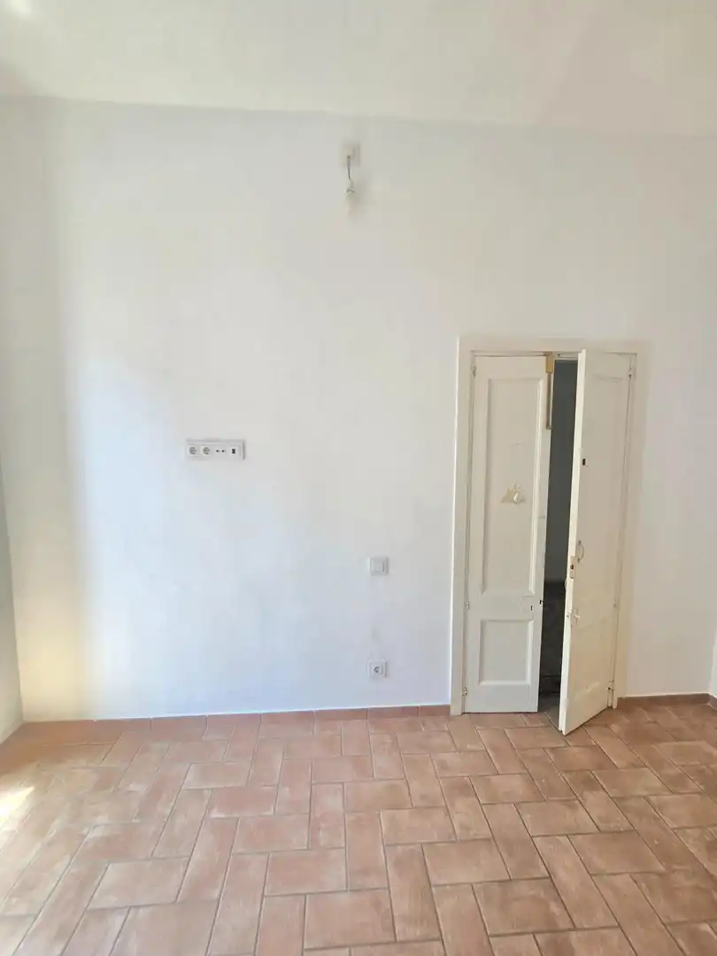 Ground floor for rent in El Masnou  with Air Conditioner, Heating and Private garden