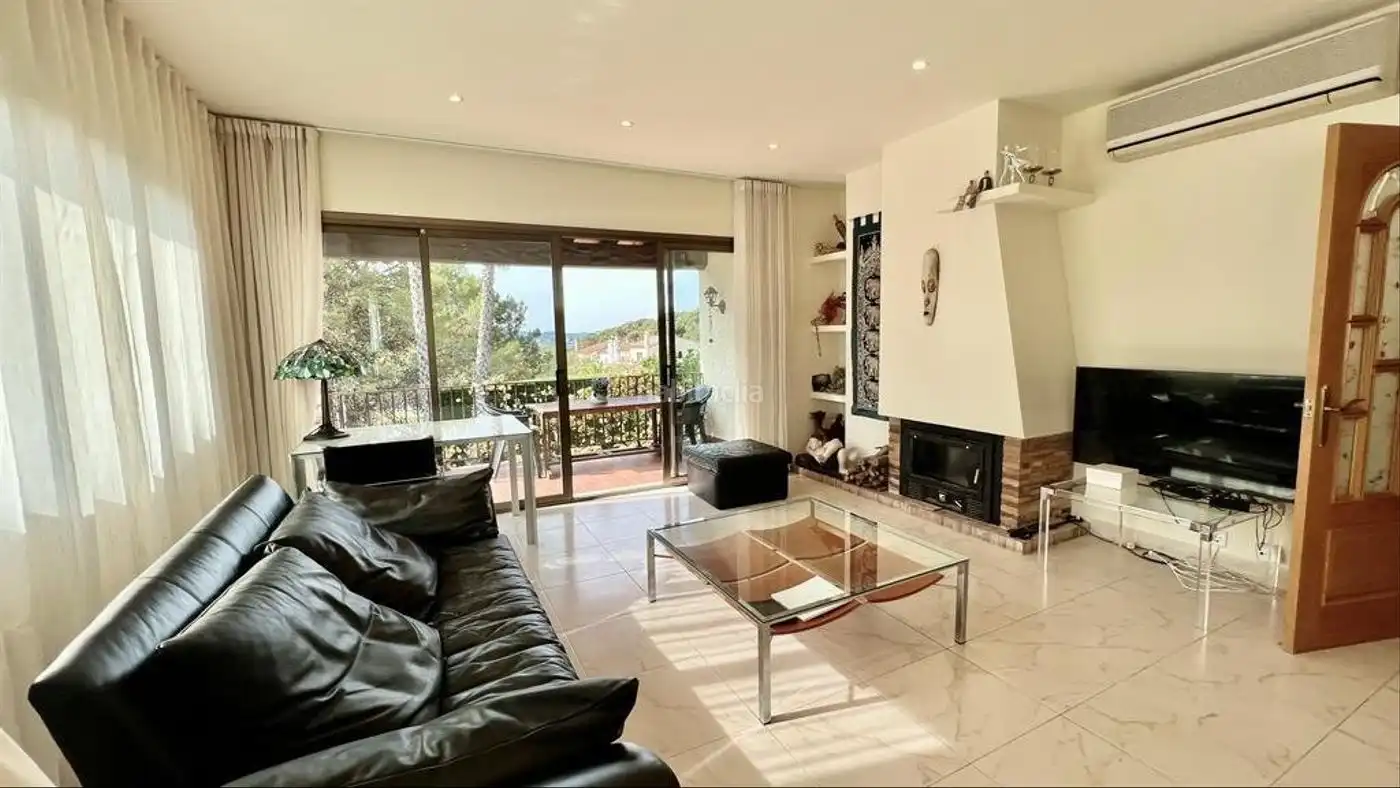 Villa avec jardin à vendre à Carrer de la Cerdanya 16, imagen 4