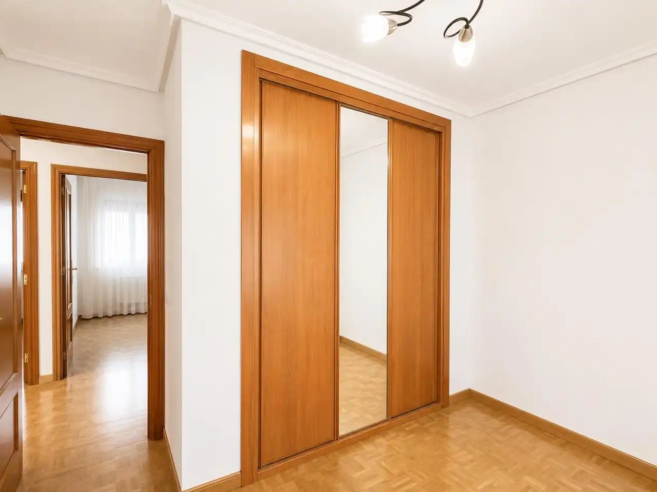 Schlafzimmer von Wohnung zum Verkauf in Madrid mit Klimaanlage, Heizung und Parkett