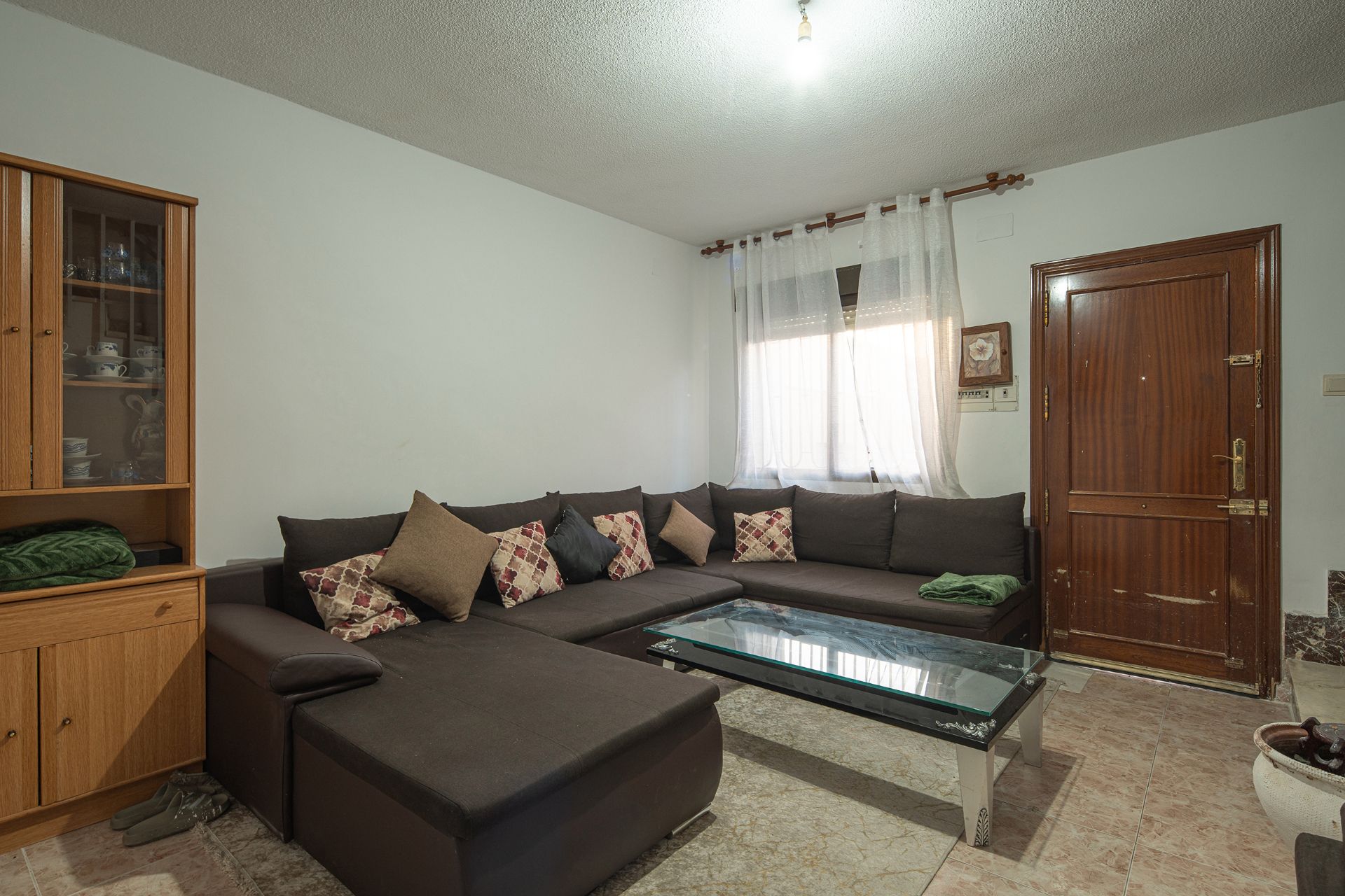 Sala d'estar de Casa adosada en venda en Atarfe amb Balcó