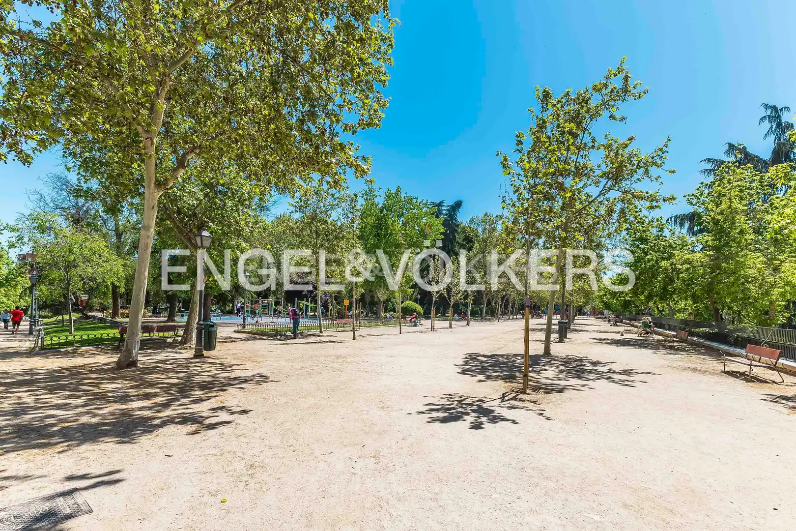 Flat for rent in Madrid  with Air Conditioner, Heating and Terrace