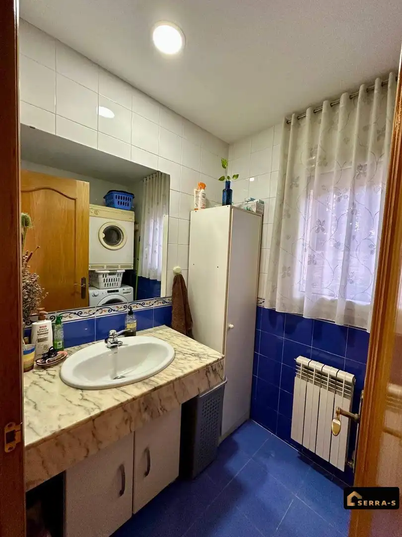 Adossat amb piscina en venda a Fenals, imagen 10