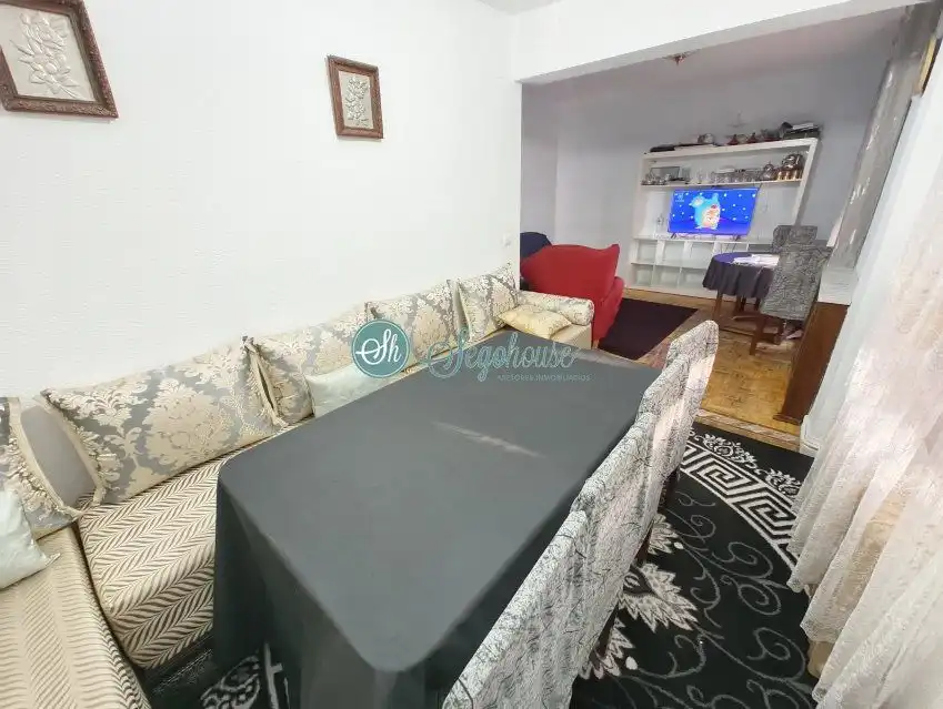 Sala de estar de Piso en venta en Segovia con Calefacción, Parquet y Trastero