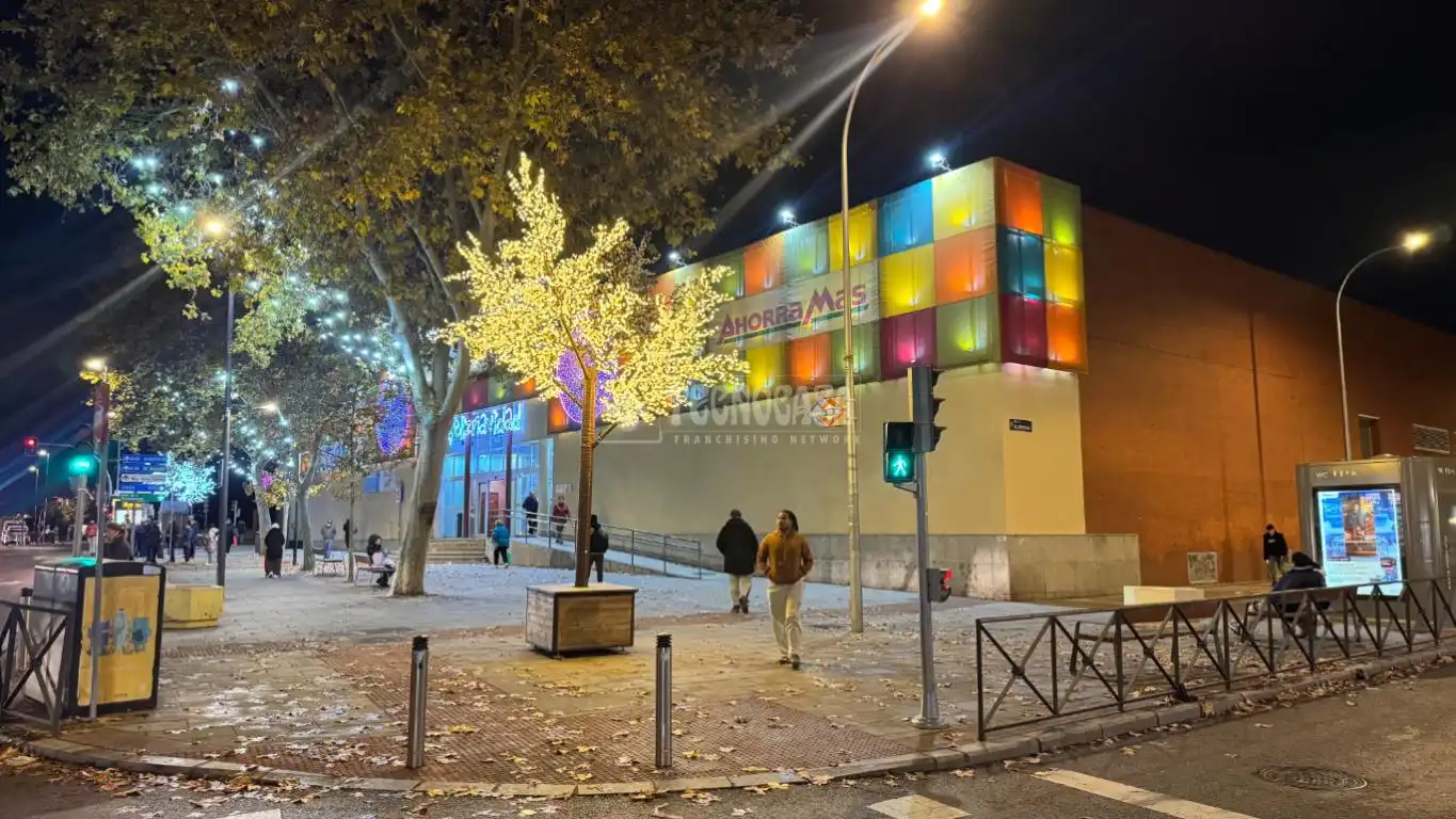 Vista exterior de Pis en venda en Madrid amb Aire condicionat