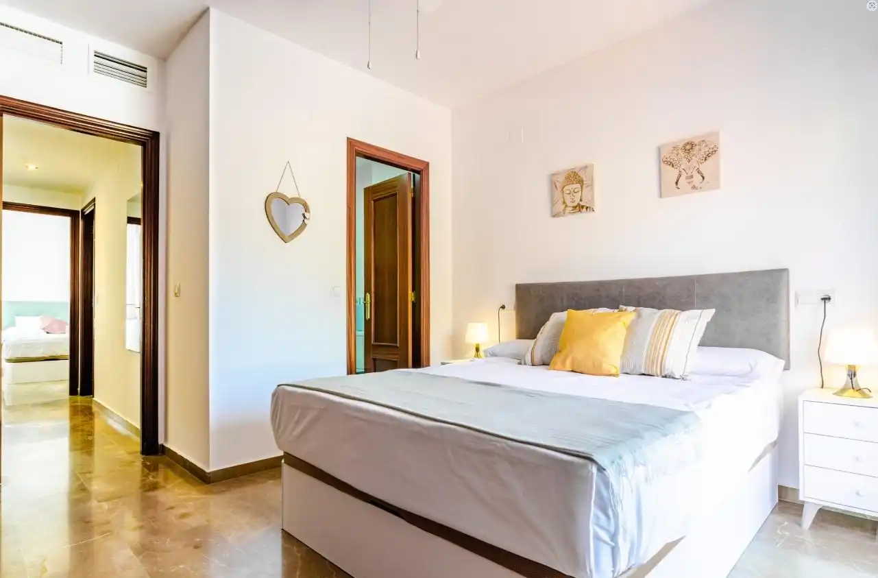 Habitación de Ático de alquiler en Rincón de la Victoria con Aire acondicionado, Calefacción y Jardín privado
