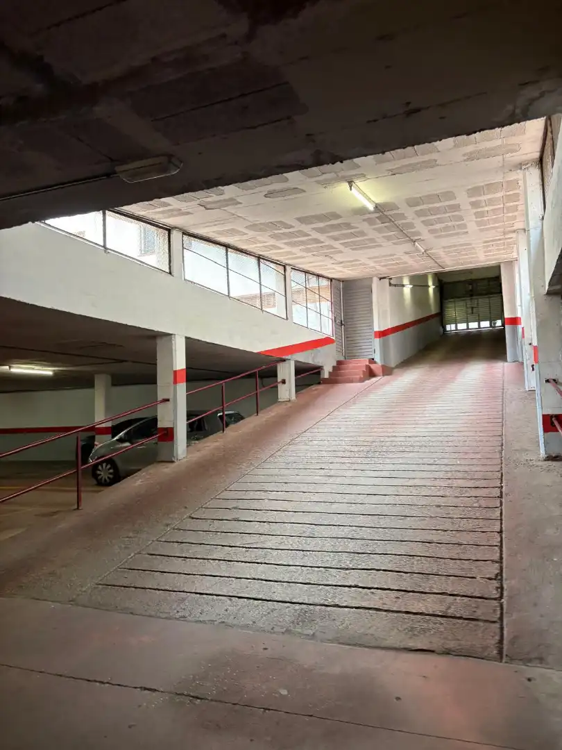 Individuel avec ascenseur à vendre à Carrer de Francisco de Vitòria 42, imagen 9
