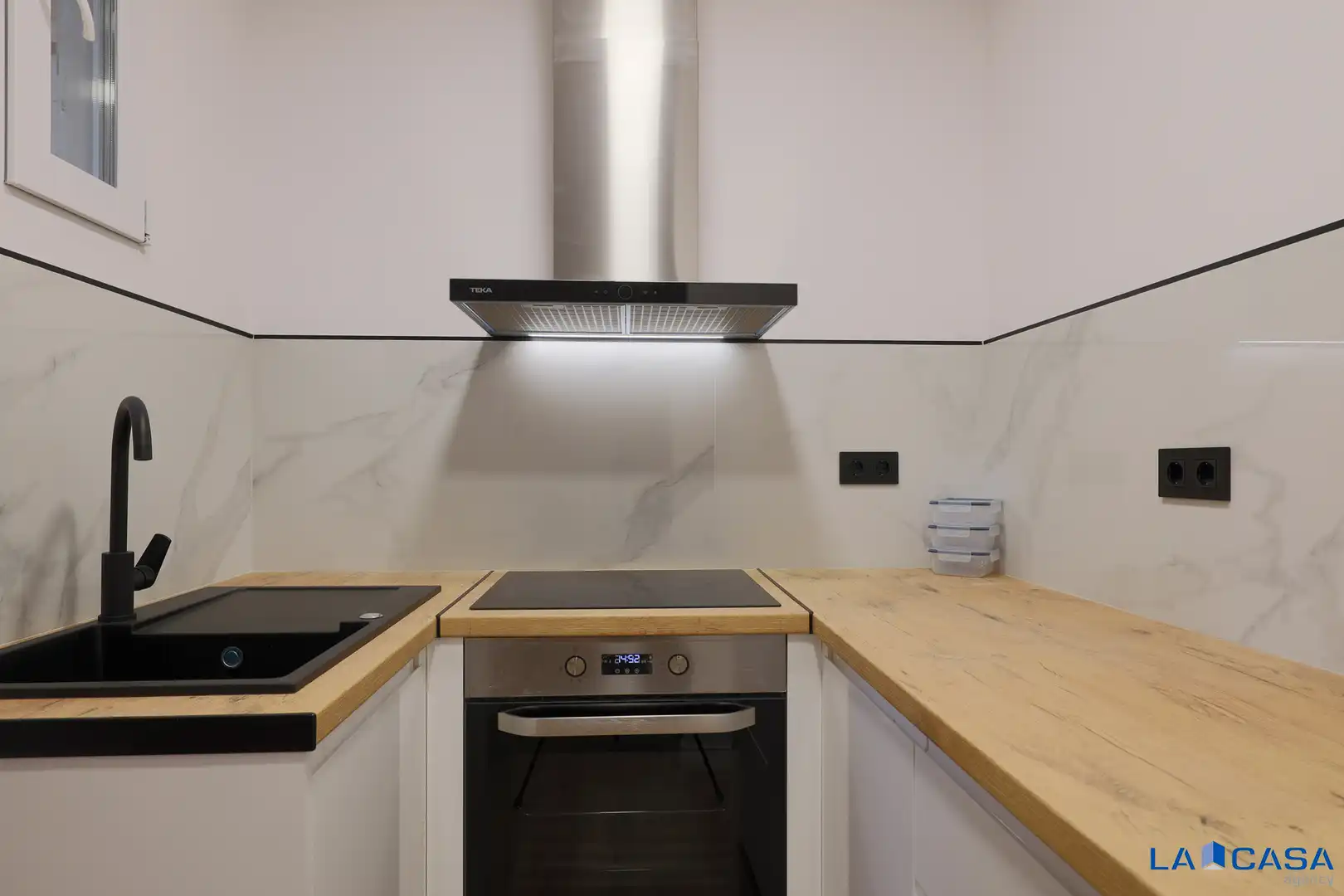 Kitchen of Ground floor for sale in Barcelona