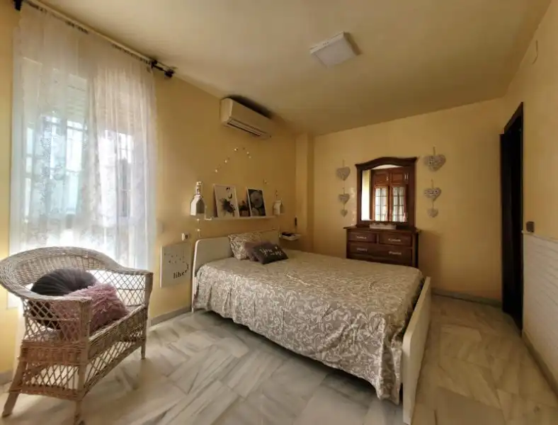 Piso en venta en Calle Jerez Perchet, 24, Cortijo Bazán - Los Casinis - Los Cipreses
