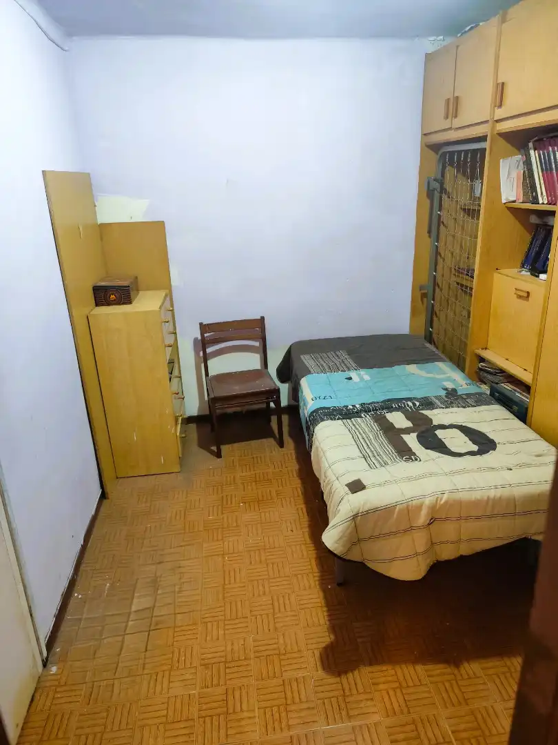 Habitación de Piso en venta en L'Hospitalet de Llobregat con Amueblado, Horno y Lavadora