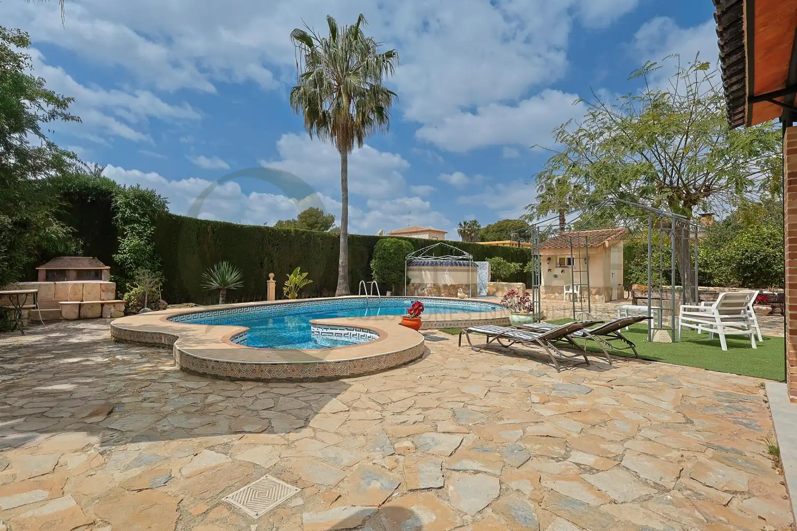 Piscina de Casa o xalet en venda en Alicante / Alacant amb Aire condicionat, Calefacció i Jardí privat
