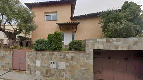 SE VENDE casa independiente OKUPADA en Calle Maresme Y Garrotxa Sn Blanes Girona