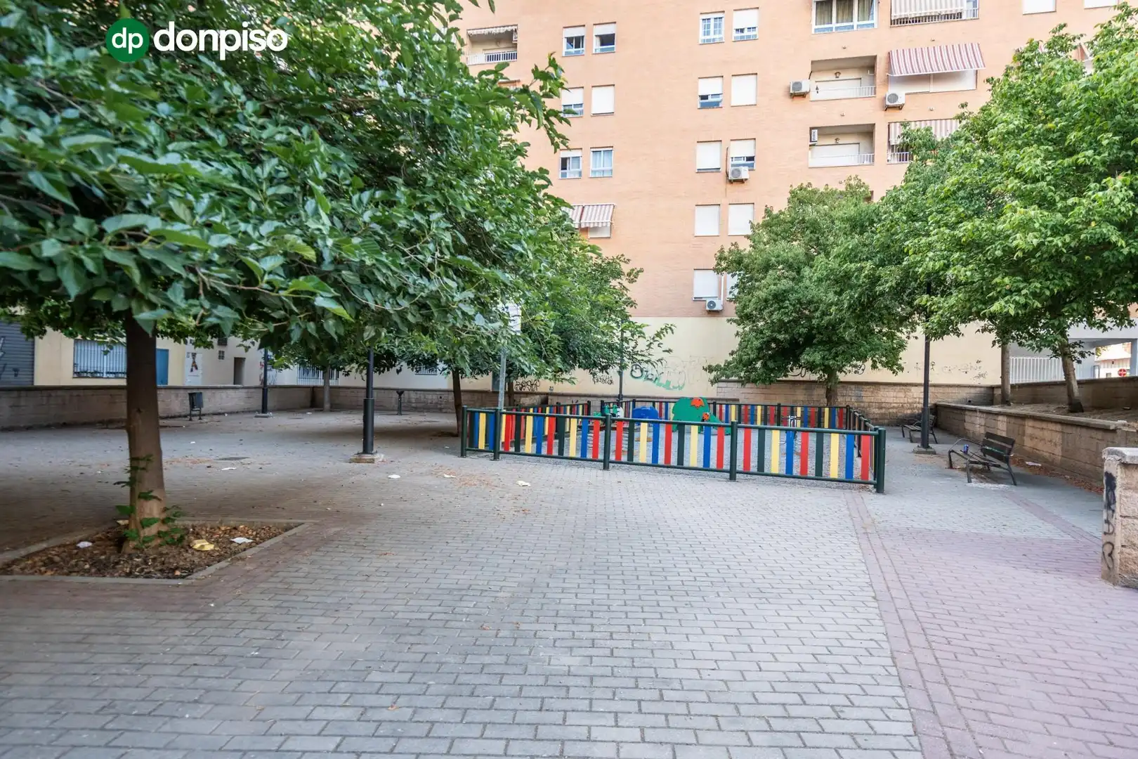 Vista exterior de Loft en venta en Granada con Aire acondicionado, Calefacción y Amueblado