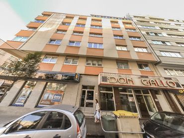 Local comercial en venda a C/ Corcubion