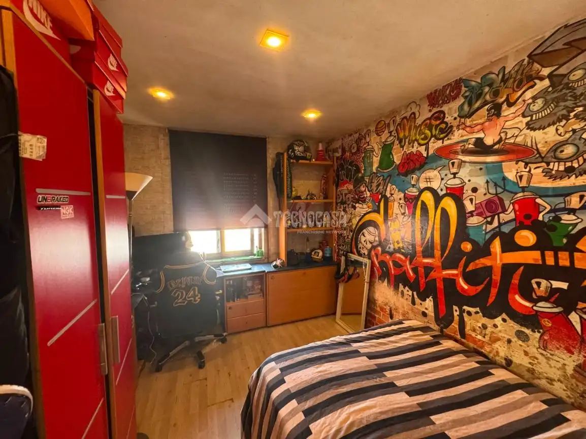 Bedroom of Flat for sale in Santander