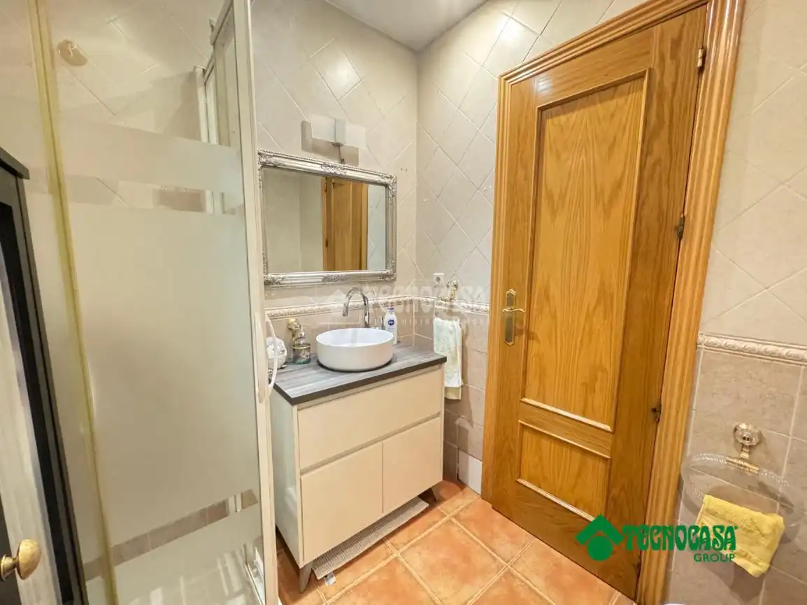 Baño de Casa adosada en venta en Torrijos con Aire acondicionado, Calefacción y Jardín privado