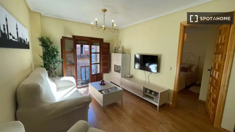 Sala de estar de Apartamento para compartir en Alcalá de Henares con Aire acondicionado, Terraza y Amueblado