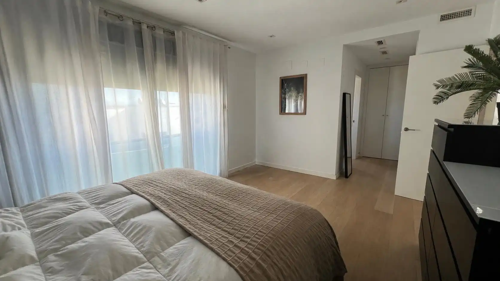 Habitación de Casa adosada en venta en Alhaurín de la Torre con Aire acondicionado, Jardín privado y Terraza