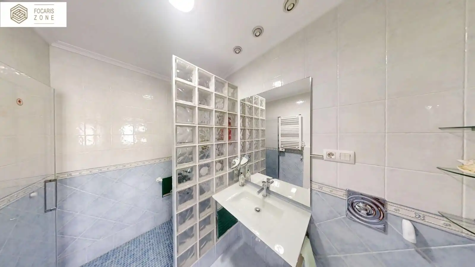Baño de Piso en venta en Málaga con Aire acondicionado, Terraza y Trastero