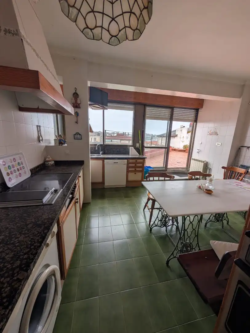 Cocina de Piso en venta en Santander con Calefacción, Terraza y Trastero