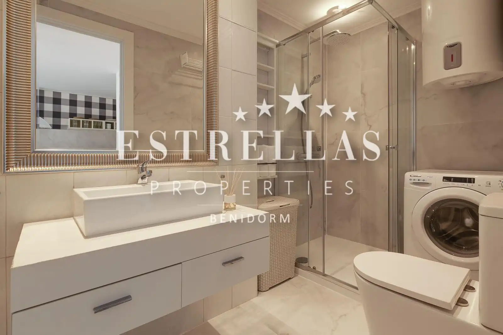 Baño de Apartamento en venta en Benidorm