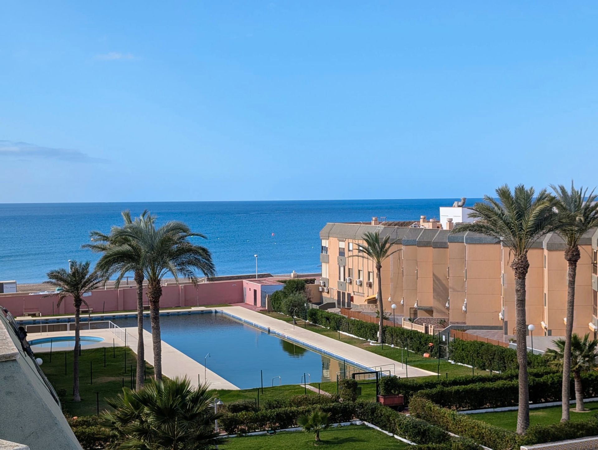 Piscina de Apartamento en venta en  Almería Capital con Aire acondicionado, Terraza y Amueblado