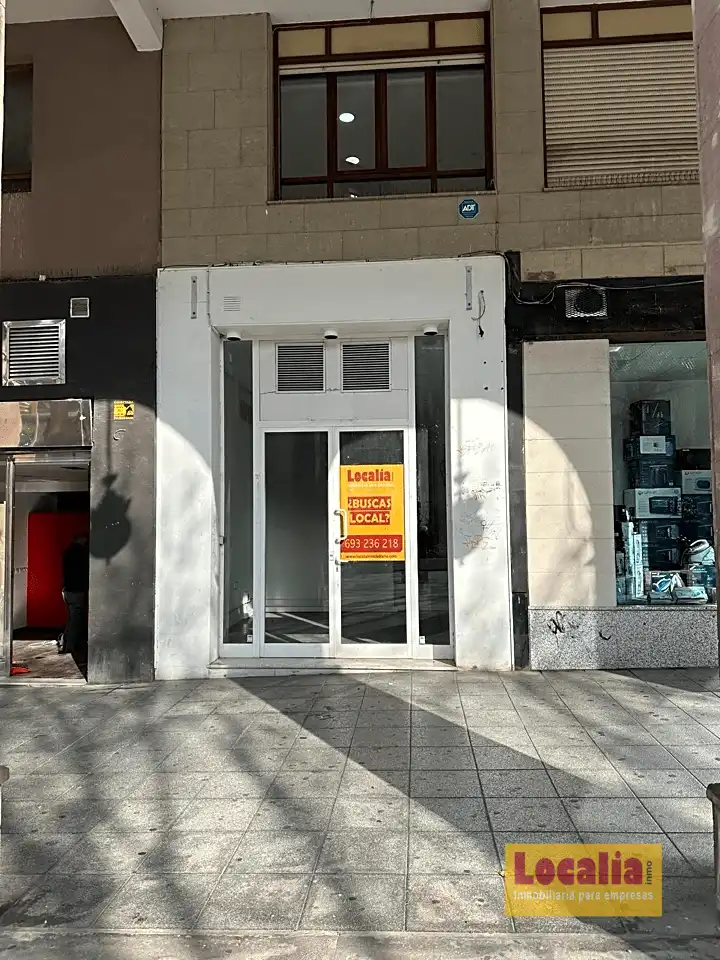 Locale commerciale in vendita a Centro, imagen 2