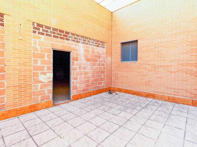 Local comercial en Venta en Torrijos