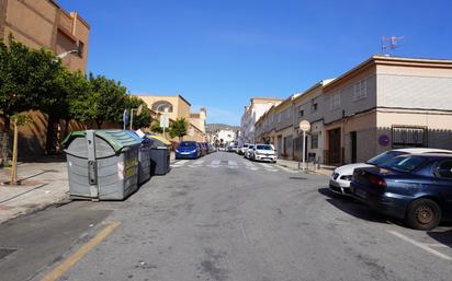 Vista exterior de Casa adosada en venda en Motril amb Aire condicionat