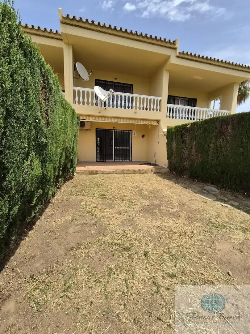 Casa o xalet en venda a del Golf Este, Nueva Torrequebrada